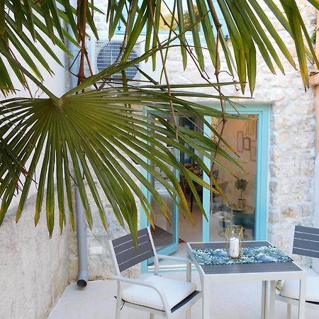 Bezauberndes Steinhaus Mit Garten In Der Altstadt Von Rovinj Dış mekan fotoğraf